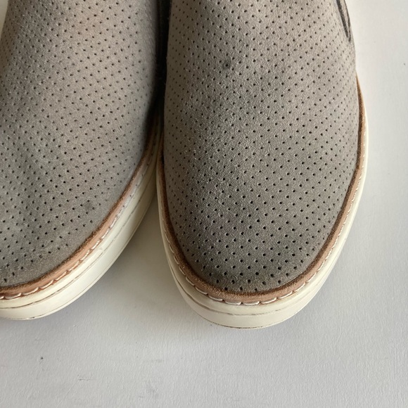 UGG Grey Suede Cream Leather Low Top Sneakers size 8 - Picture 14 of 15